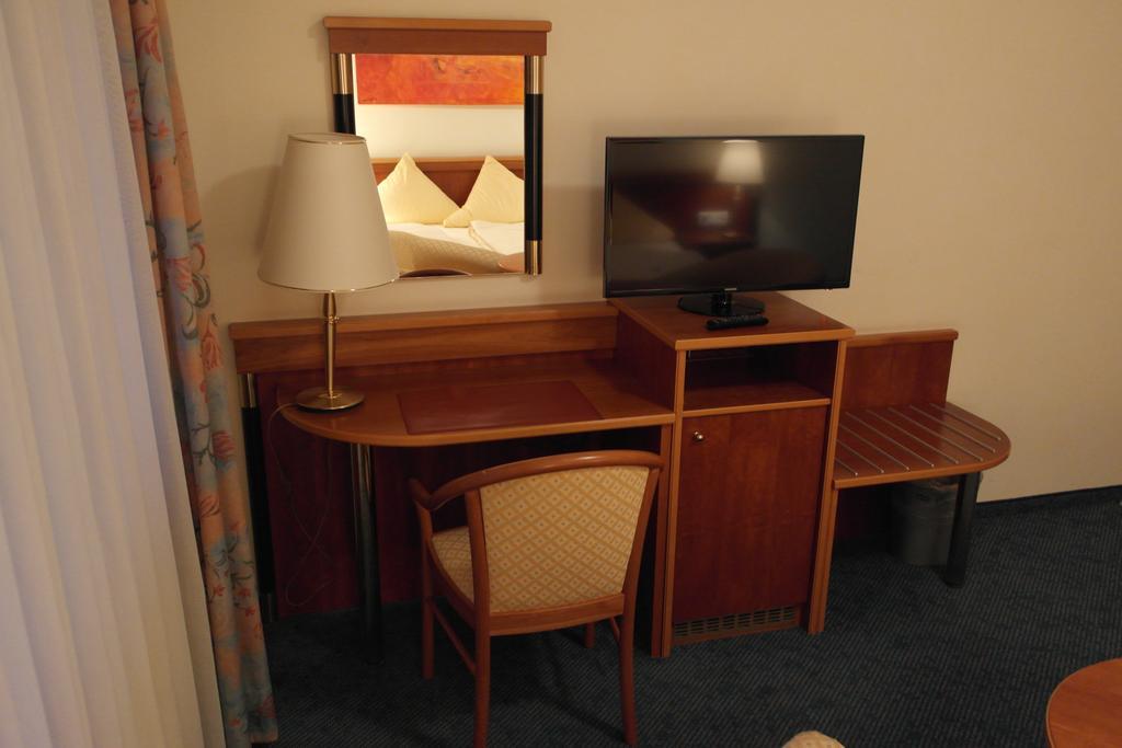Hotel Jahnhaus Langenfeld  Habitación foto